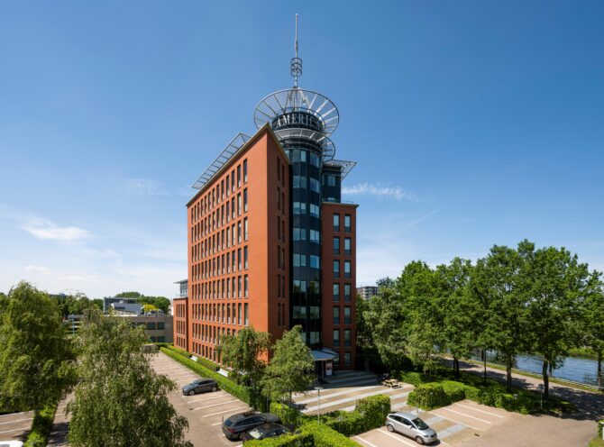 multi-tenant kantoorgebouw 'America Tower'